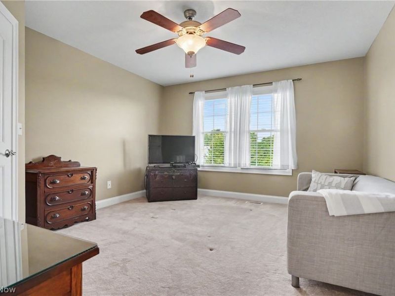 1933 Rock Creek S, Akron, OH 44333 Photo 28