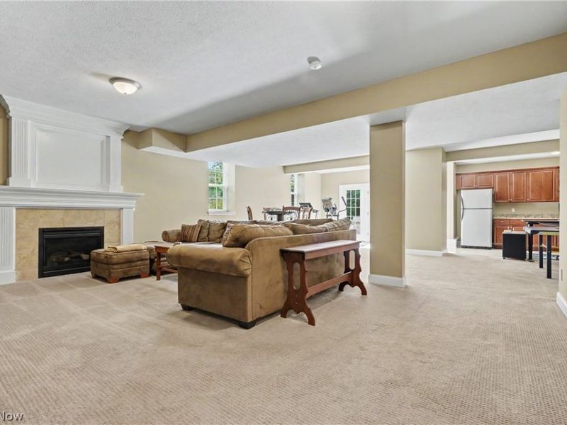 1933 Rock Creek S, Akron, OH 44333 Photo 33