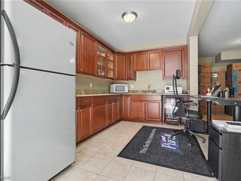 1933 Rock Creek S, Akron, OH 44333 Photo 35