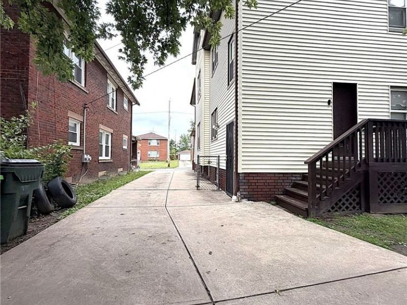 8108 Grand Division Avenue, Garfield Heights, OH 44125 Photo 32