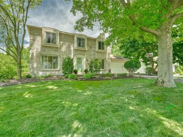 28 Black Mallard Circle, Fairport, NY 14450