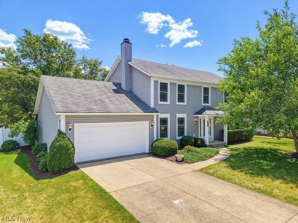 18925 Stony Point Drive , Strongsville, OH 44136