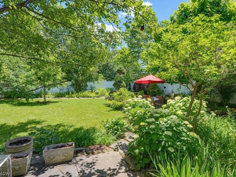 18925 Stony Point Drive, Strongsville, OH 44136 Photo 13