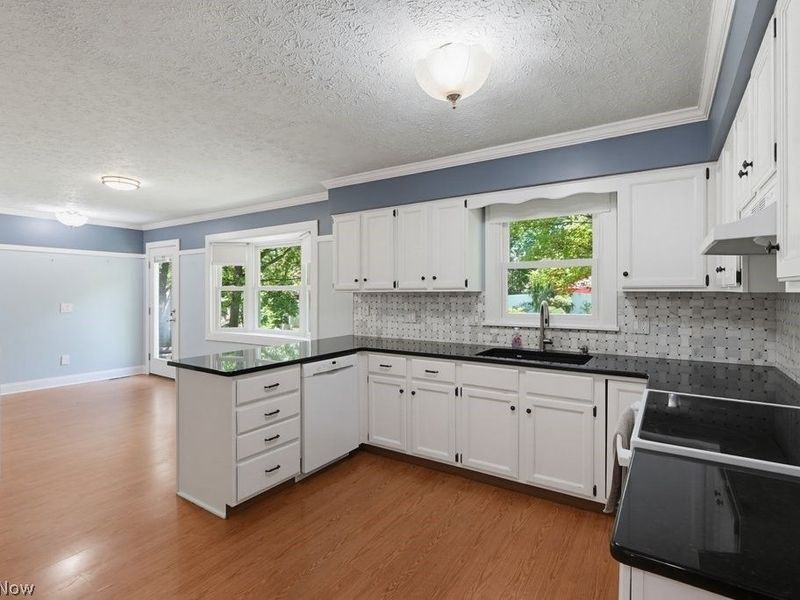 18925 Stony Point Drive, Strongsville, OH 44136 Photo 20
