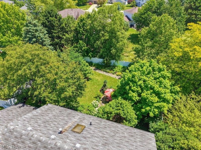 18925 Stony Point Drive, Strongsville, OH 44136 Photo 3
