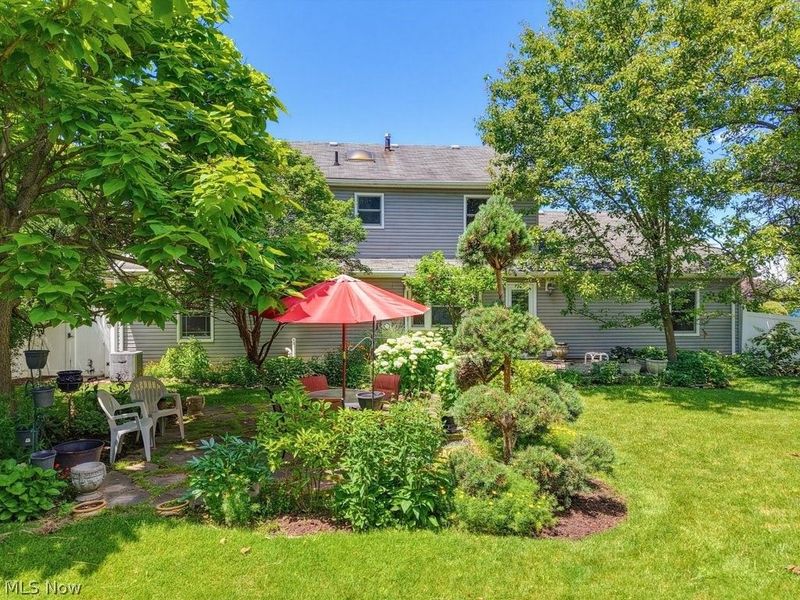 18925 Stony Point Drive, Strongsville, OH 44136 Photo 5