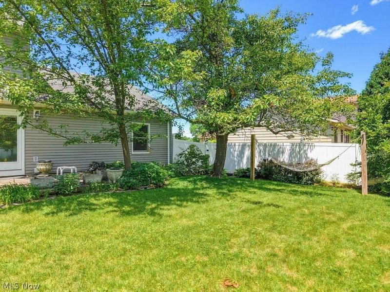 18925 Stony Point Drive, Strongsville, OH 44136 Photo 7