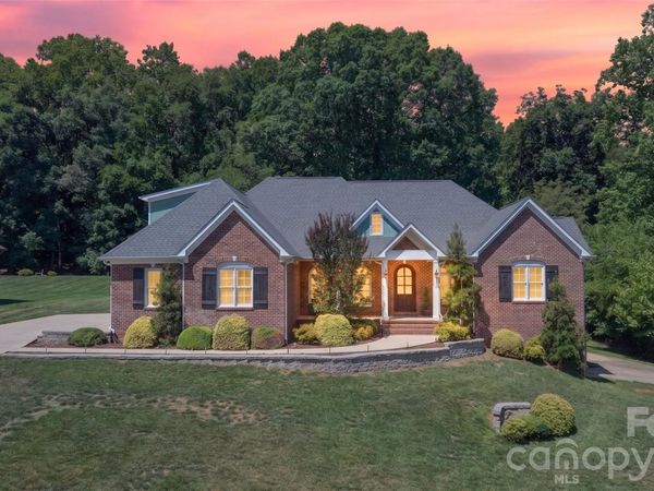 157 Natures Trail, Statesville, NC 28625