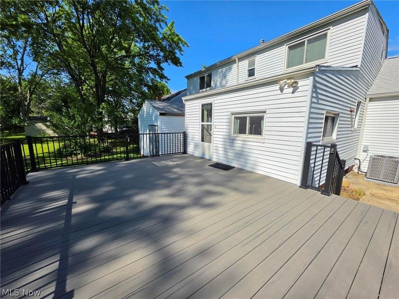 1260 Churchill Road, Lyndhurst, OH 44124 Photo 12