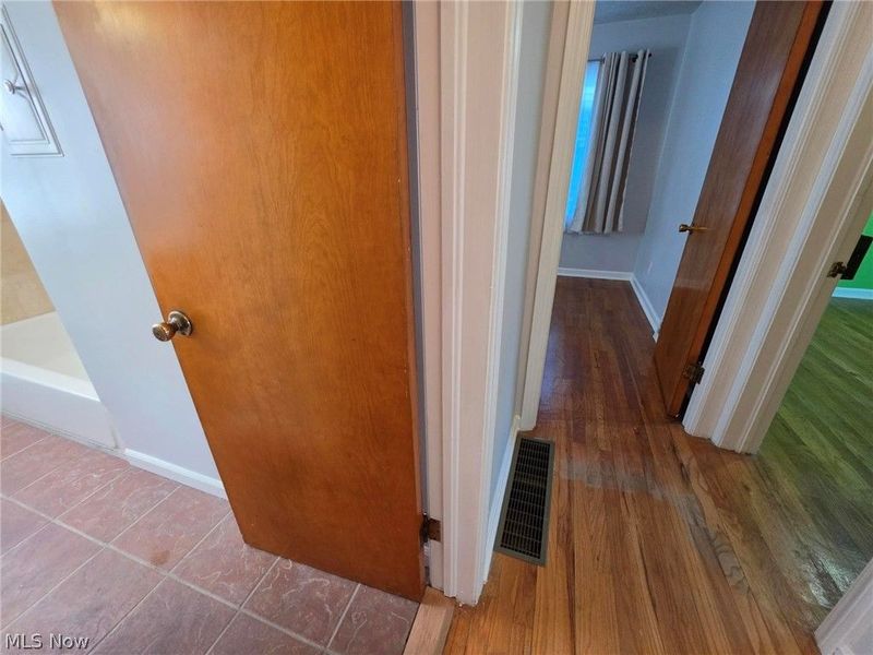 1260 Churchill Road, Lyndhurst, OH 44124 Photo 13