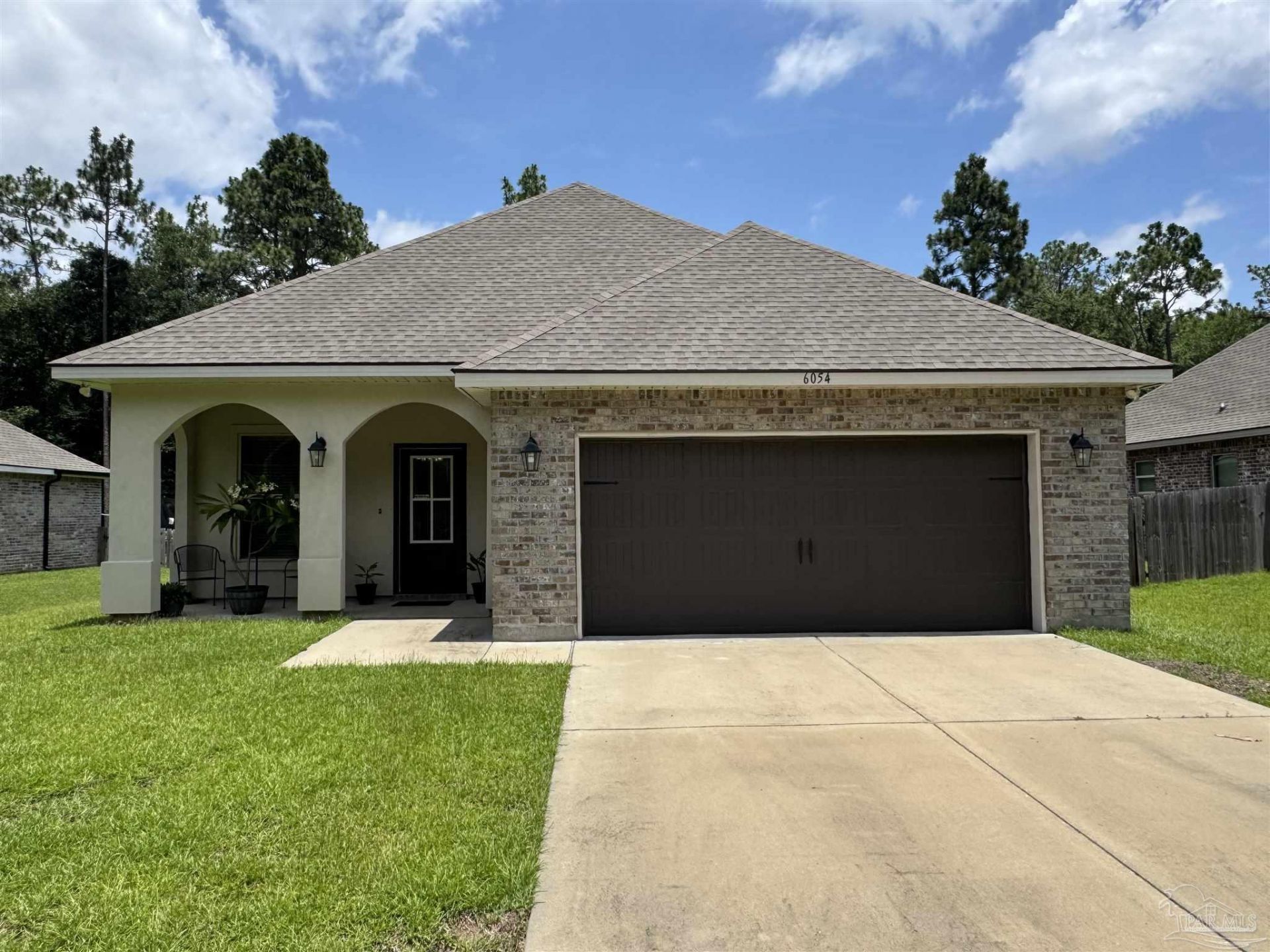 6054 Cherokee Dr, Milton, FL 32570 Main Photo