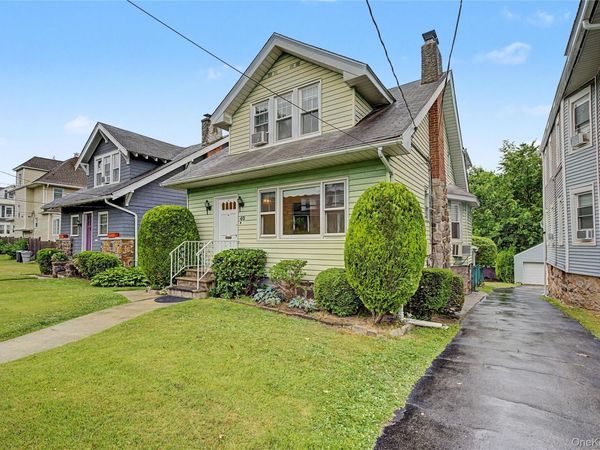 40 Dewey Avenue, New Rochelle, NY 10801