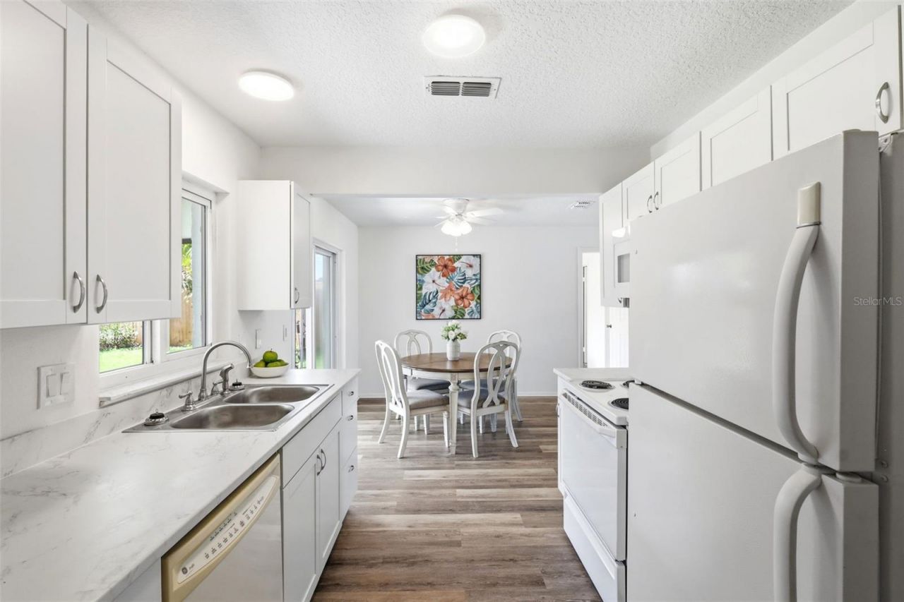 502 Sea Hawk Ct, Edgewater, FL 32141 Photo