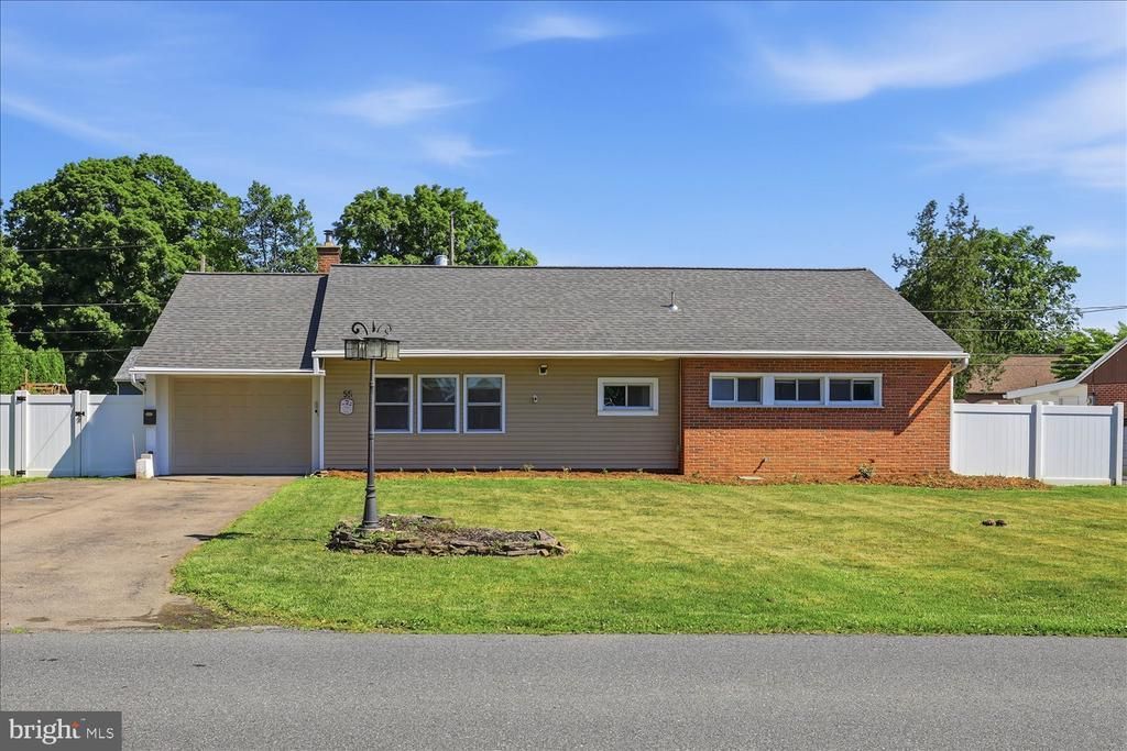 55 STANLEY AVENUE, LANDISVILLE, PA 17538