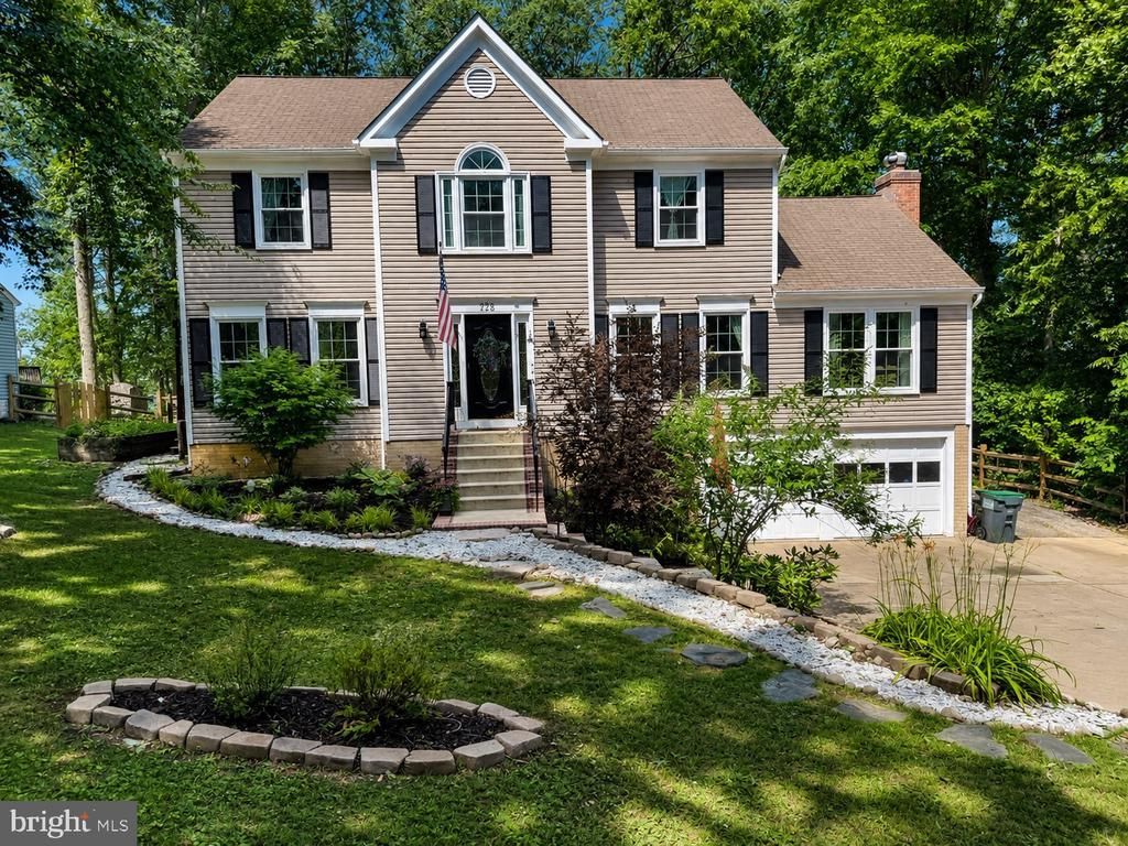 222 Midshipman Circle, Stafford, VA 22554 Main Photo