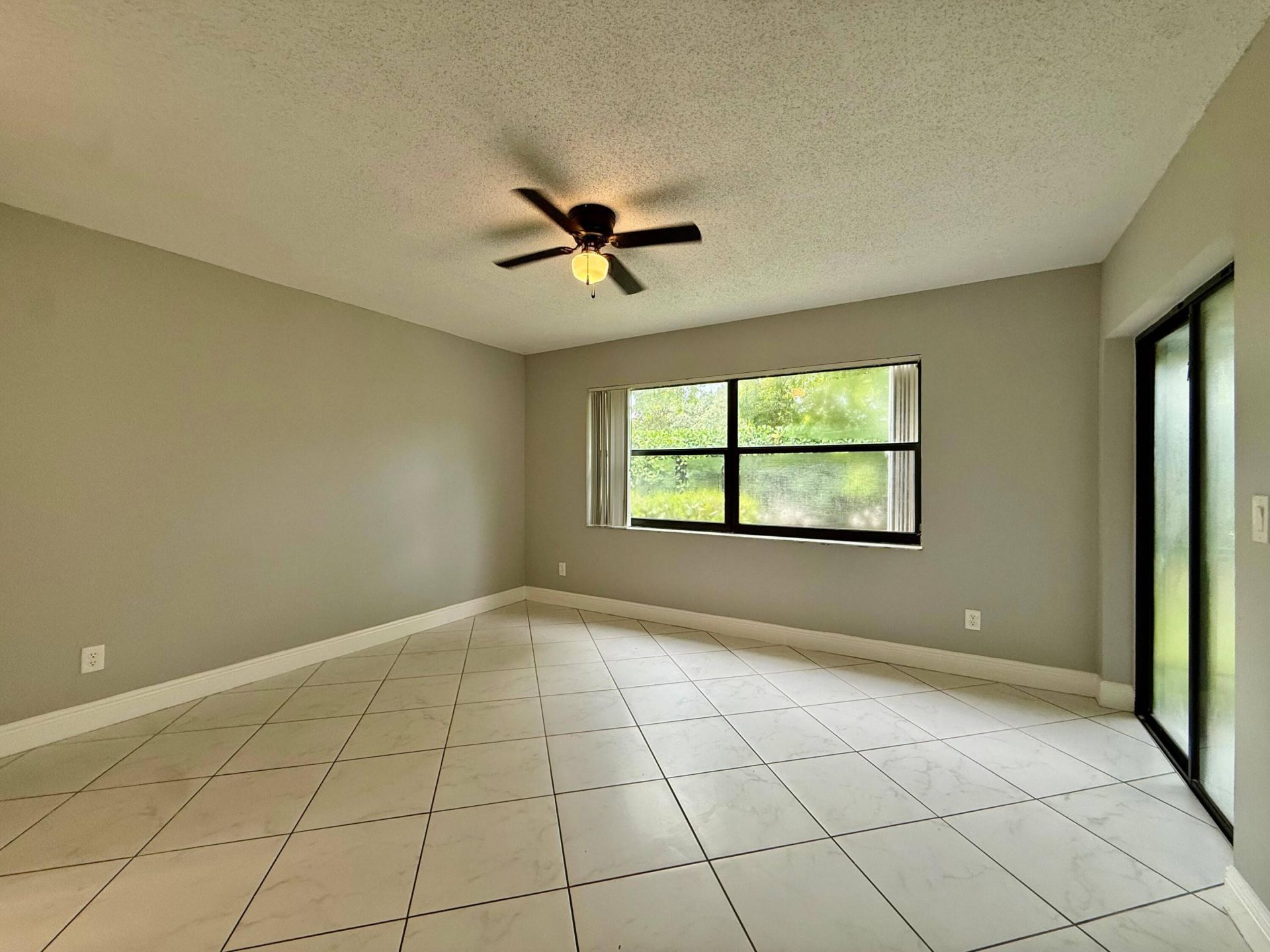 9633 Riverside Drive, Unit E2, Coral Springs, FL 33071 Photo