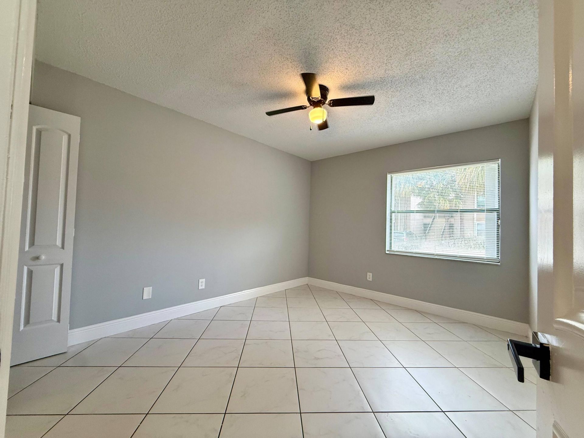 9633 Riverside Drive, Unit E2, Coral Springs, FL 33071 Photo