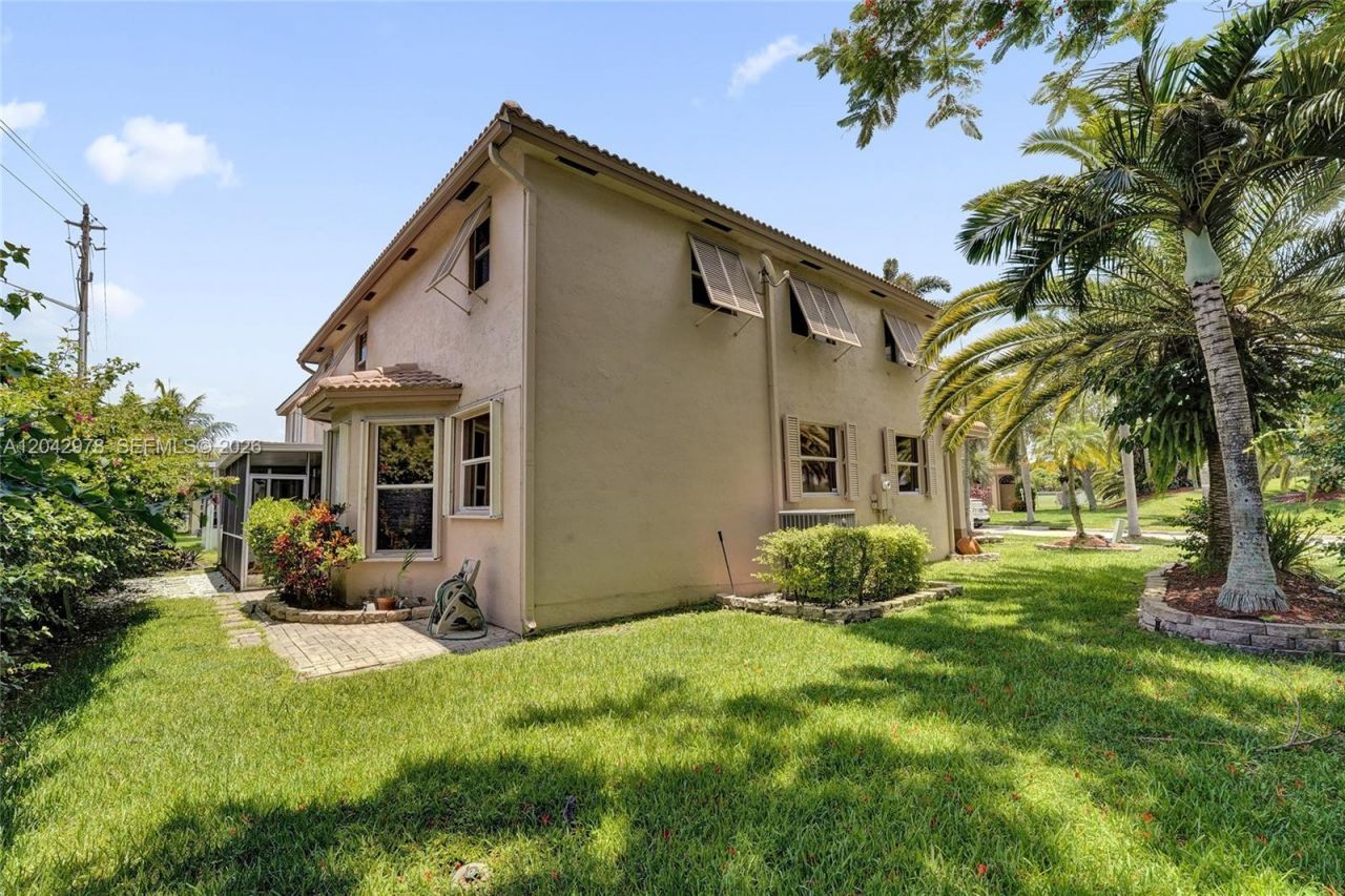 16091 La Costa Dr , Weston, FL 33326 Photo