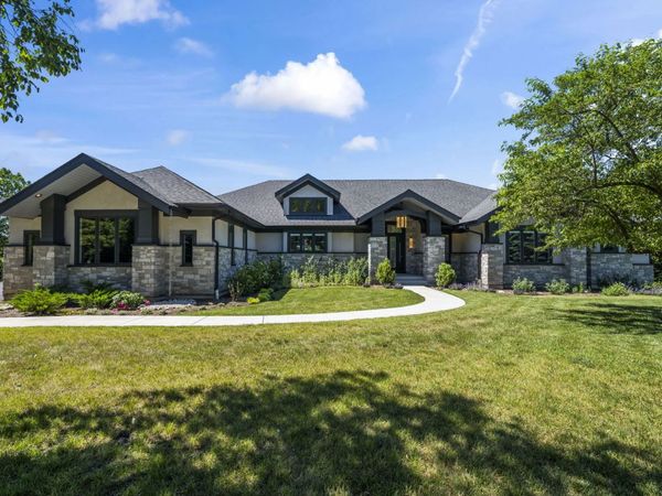 26153 W Cuba Road , Barrington, IL 60010