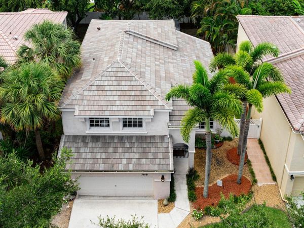 7819 Oak Grove Circle, Lake Worth, FL 33467