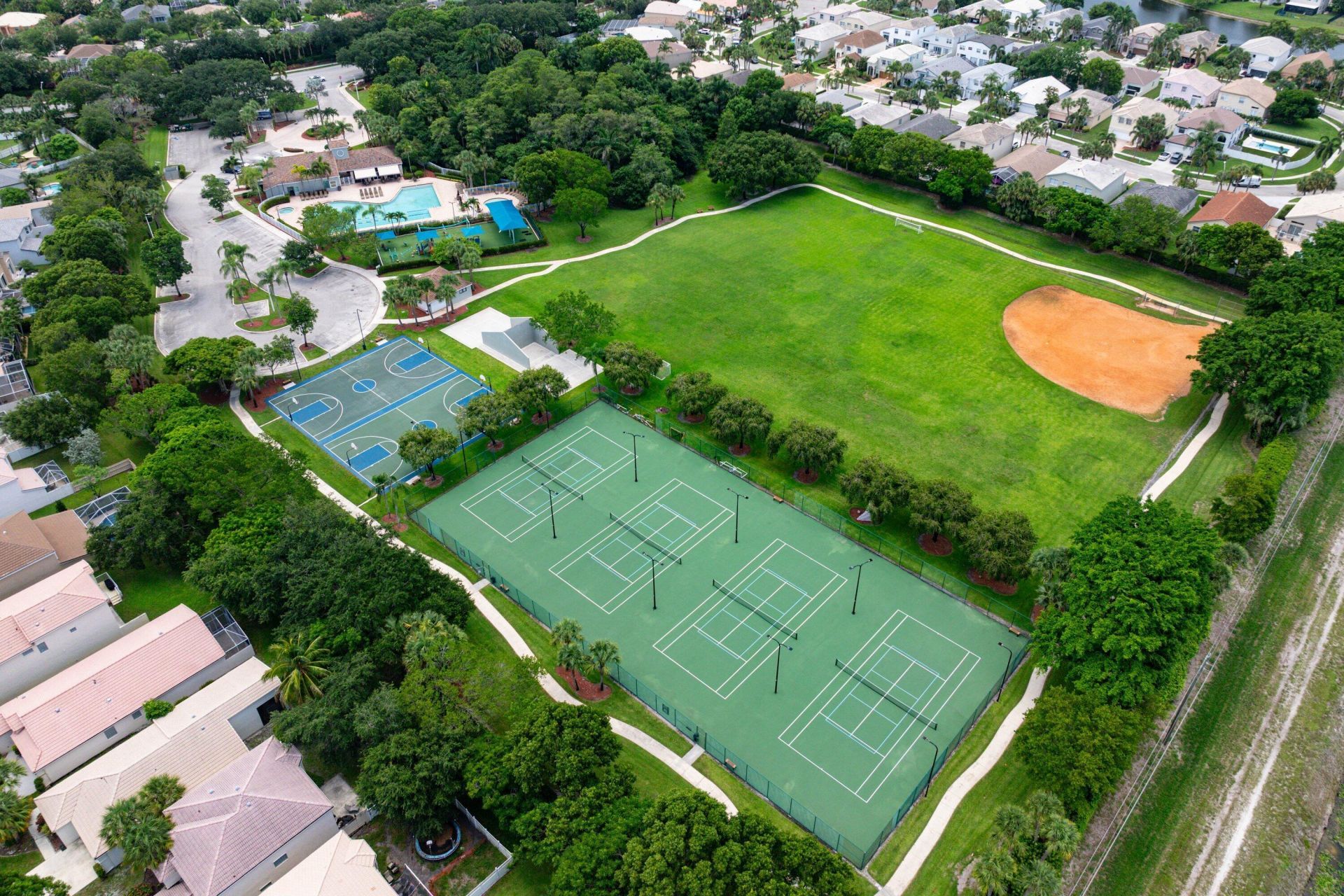 7819 Oak Grove Circle, Lake Worth, FL 33467 Photo