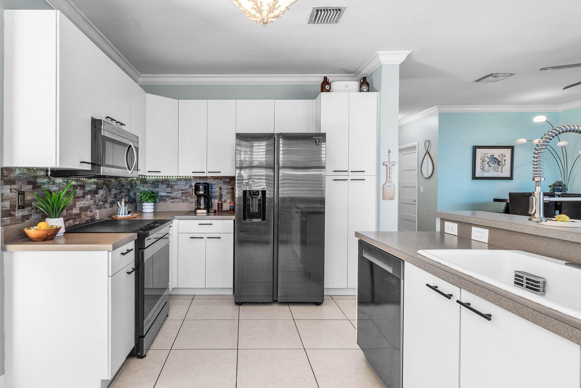 7819 Oak Grove Circle, Lake Worth, FL 33467 Photo
