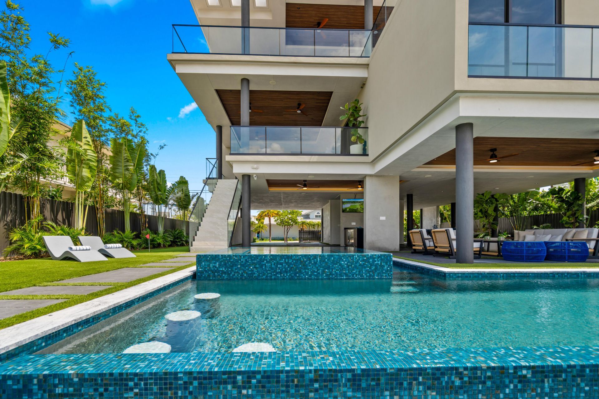 16 S Exuma Road, Key Largo, FL 33037 Photo