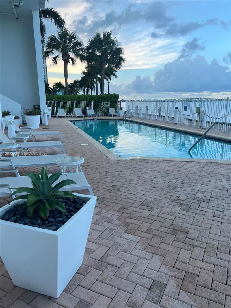 725 NE 22nd St , Unit 14E, Miami, FL 33137 Photo