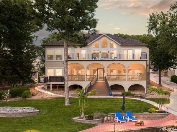 1348 Palisades Drive, Four Seasons, MO 65049