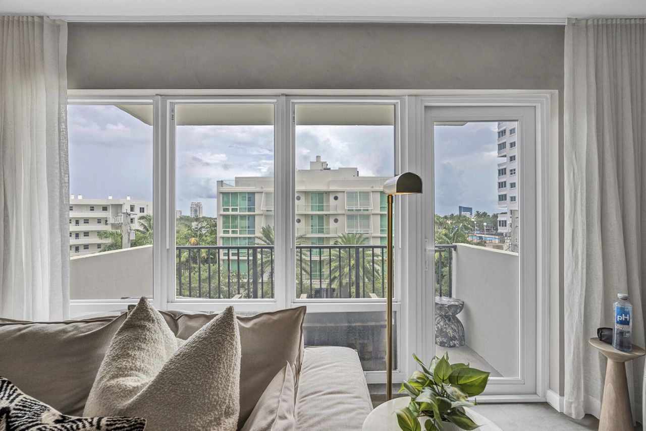 340 Sunset Drive, Unit 505, Fort Lauderdale, FL 33301 Photo