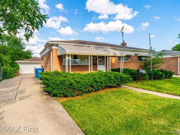 30144 Roan Drive, Warren, MI 48093