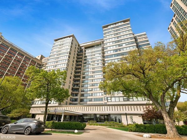 3430 N Lake Shore Drive , Unit 18M, Chicago, IL 60657
