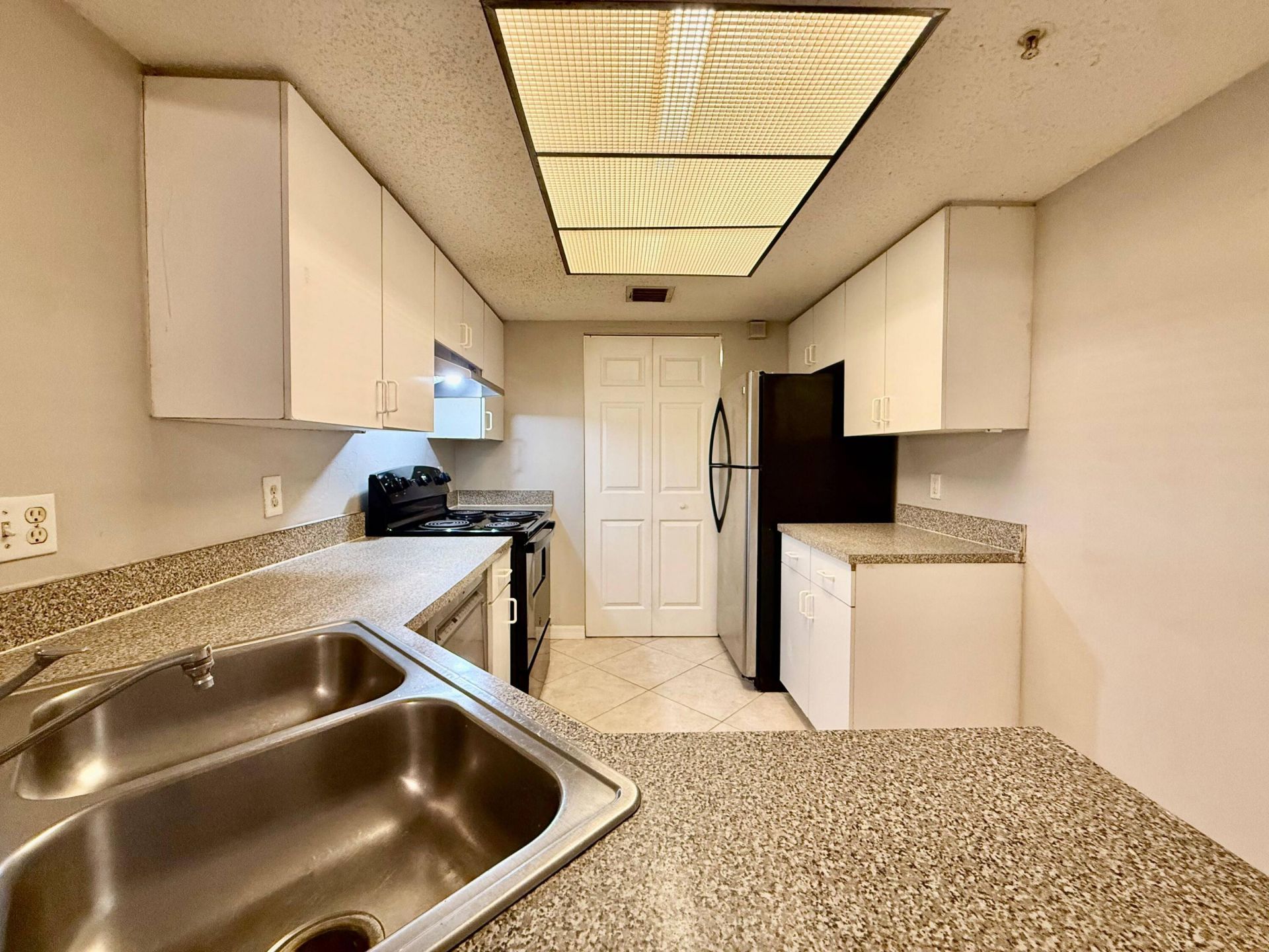 5065 Wiles Road, Unit 105, Coconut Creek, FL 33073 Photo