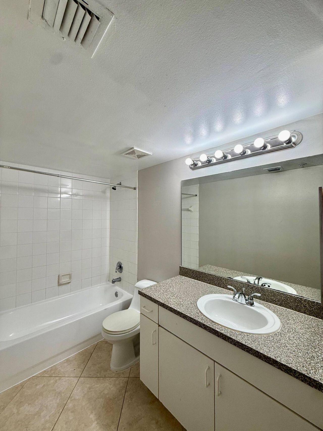 5065 Wiles Road, Unit 105, Coconut Creek, FL 33073 Photo