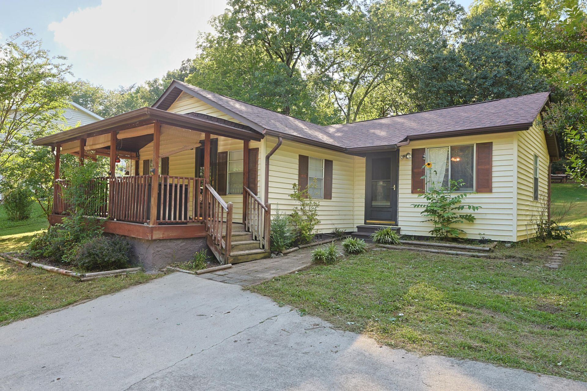 5109 Delashmitt Road, Hixson, TN 37343 Main Photo