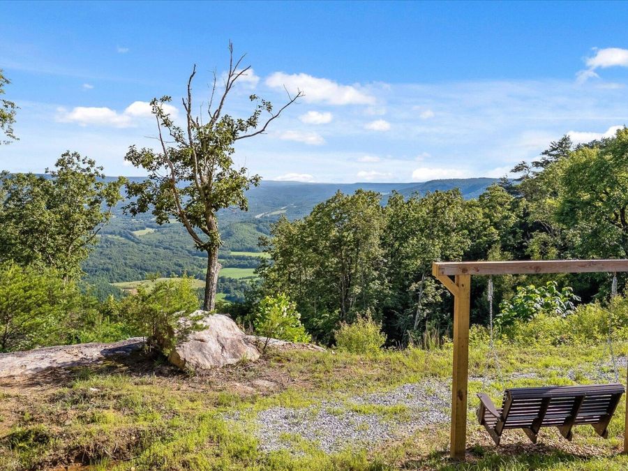 Property Image 100