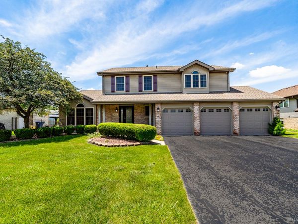 651 Columbia Drive , New Lenox, IL 60451