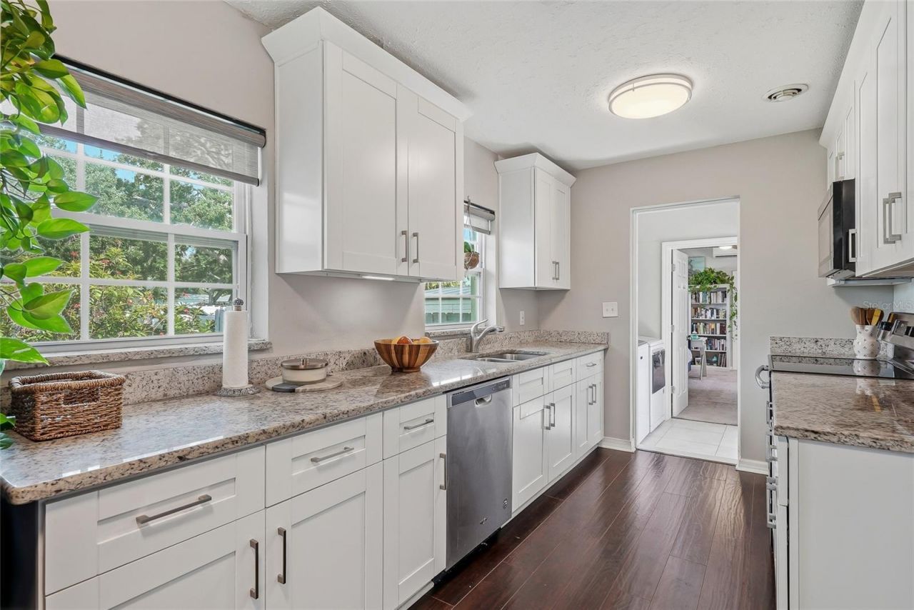 3801 Locust Street Ne, Saint Petersburg, FL 33703 Photo