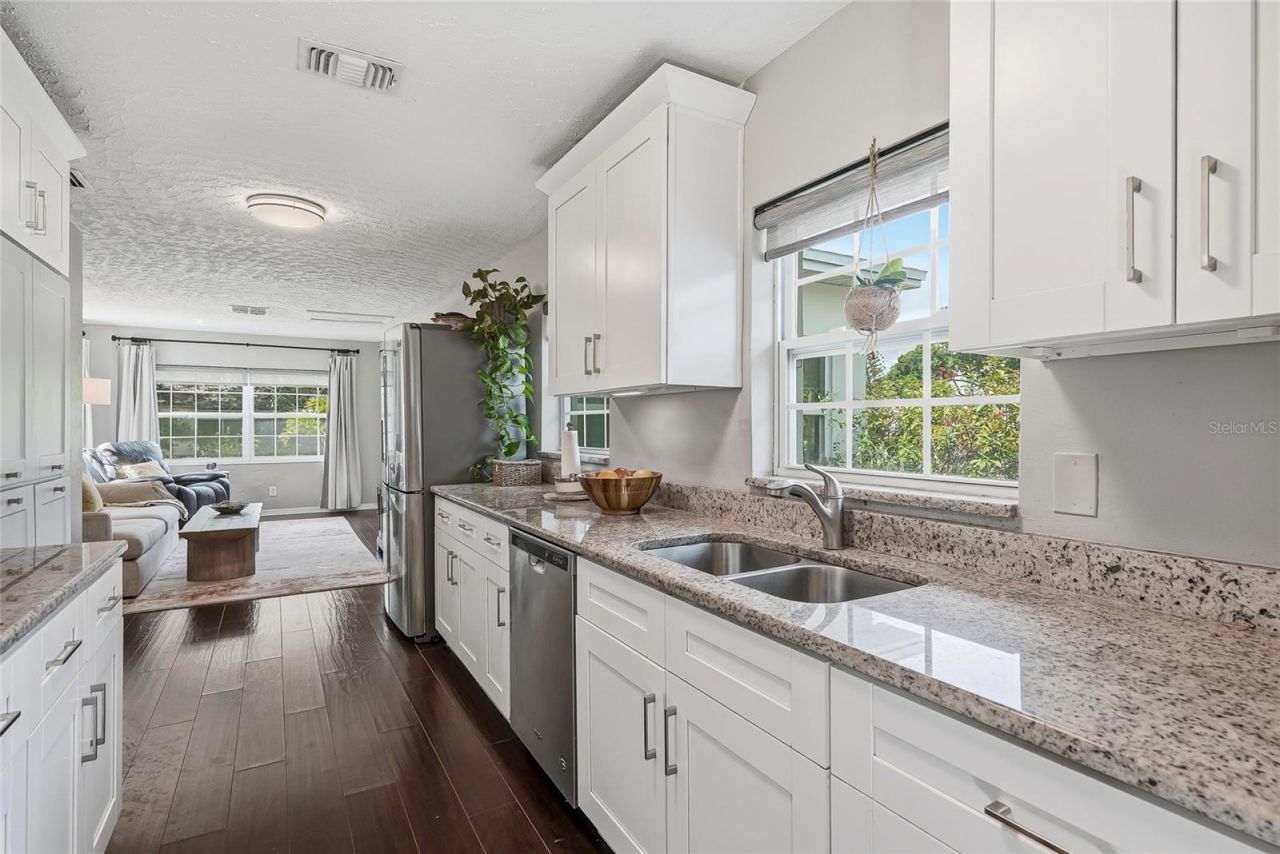3801 Locust Street Ne, Saint Petersburg, FL 33703 Photo