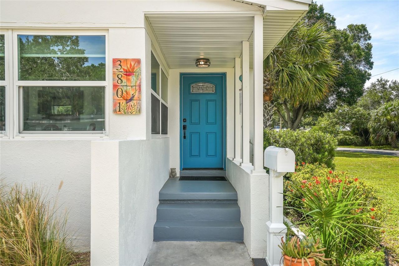 3801 Locust Street Ne, Saint Petersburg, FL 33703 Photo