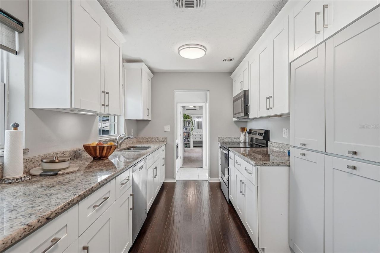 3801 Locust Street Ne, Saint Petersburg, FL 33703 Photo
