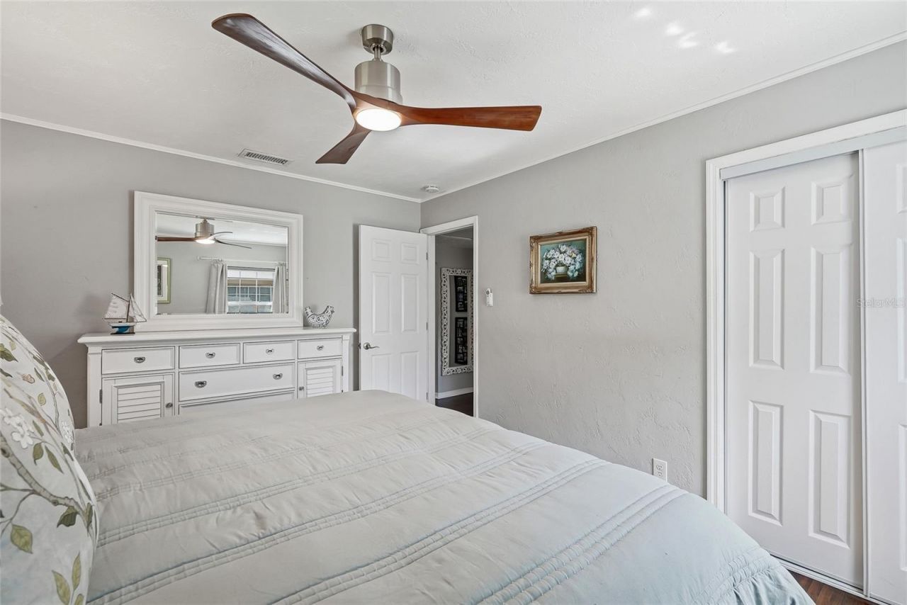 3801 Locust Street Ne, Saint Petersburg, FL 33703 Photo