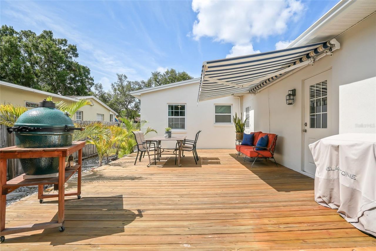 3801 Locust Street Ne, Saint Petersburg, FL 33703 Photo