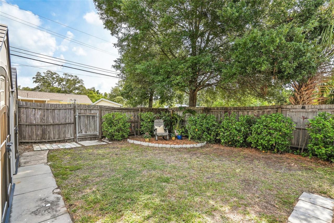 3801 Locust Street Ne, Saint Petersburg, FL 33703 Photo