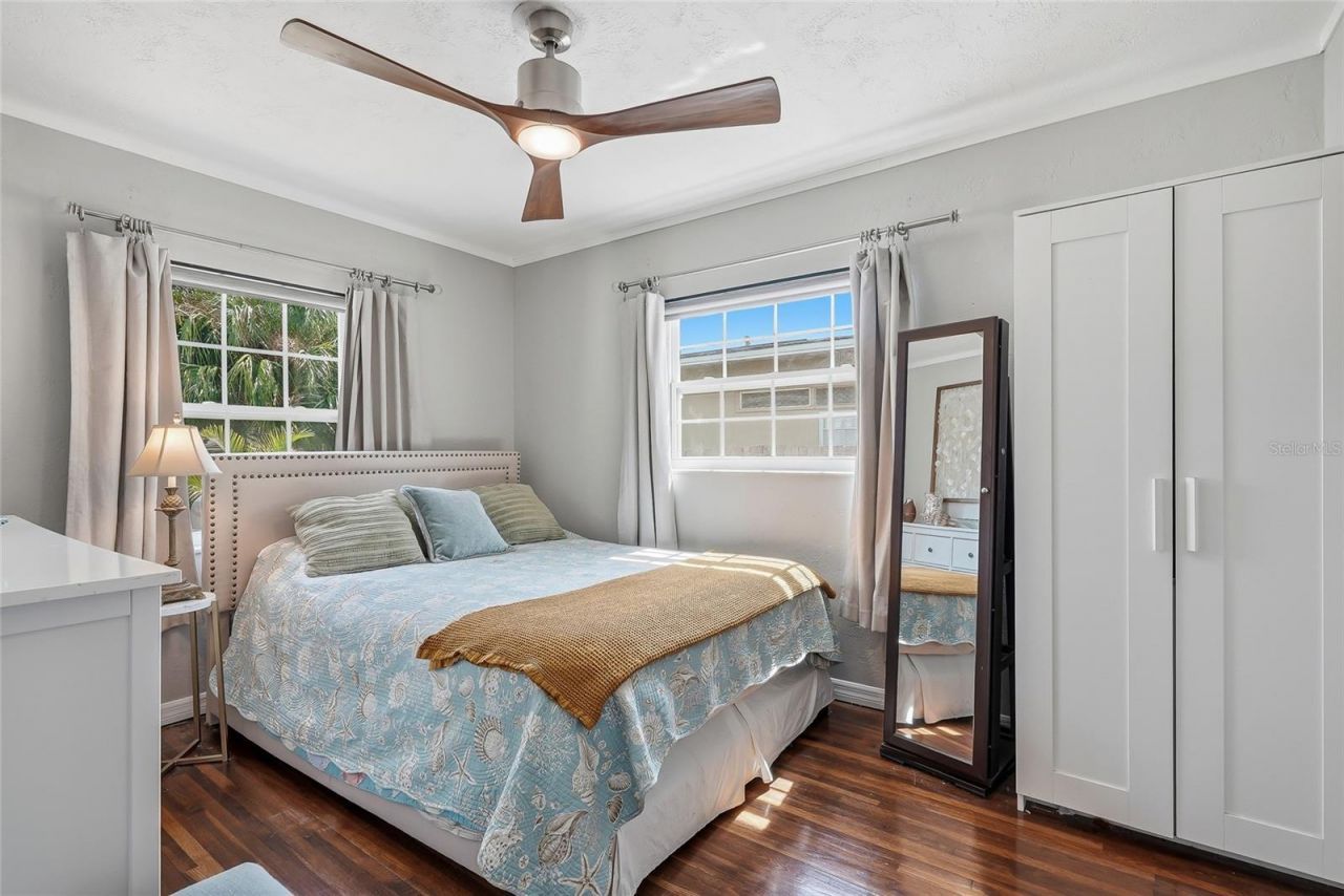 3801 Locust Street Ne, Saint Petersburg, FL 33703 Photo