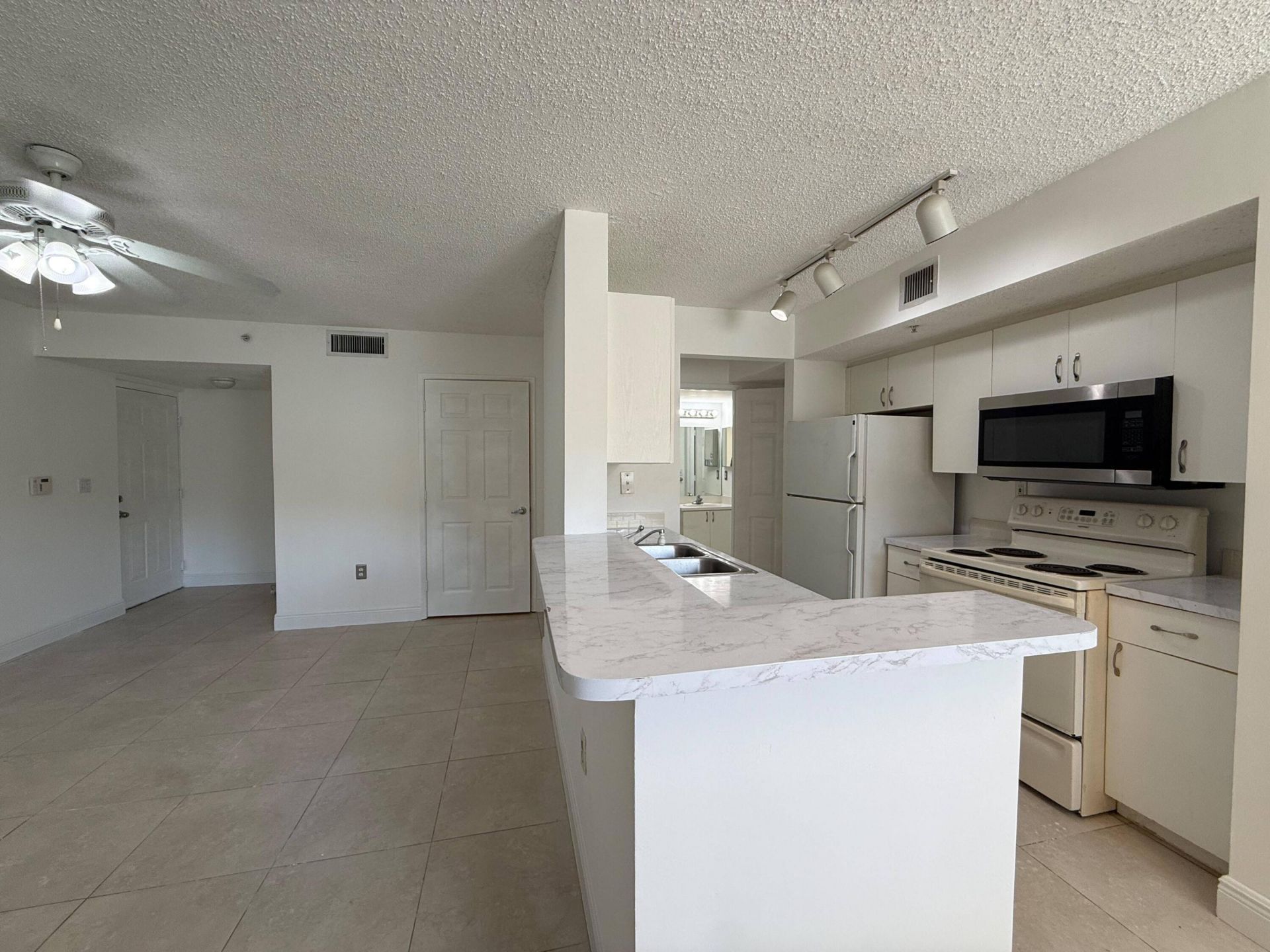 3874 Lyons Road, Unit 110-6, Coconut Creek, FL 33073 Photo
