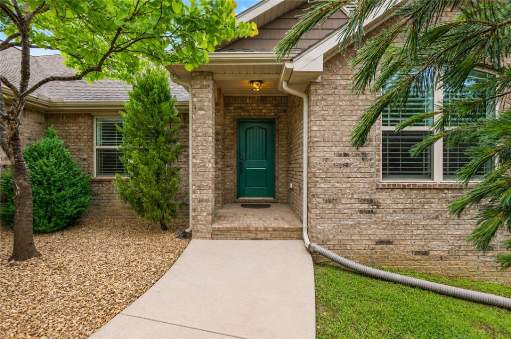 3 S Brent Lane, Bella Vista, AR 72714 Main Photo