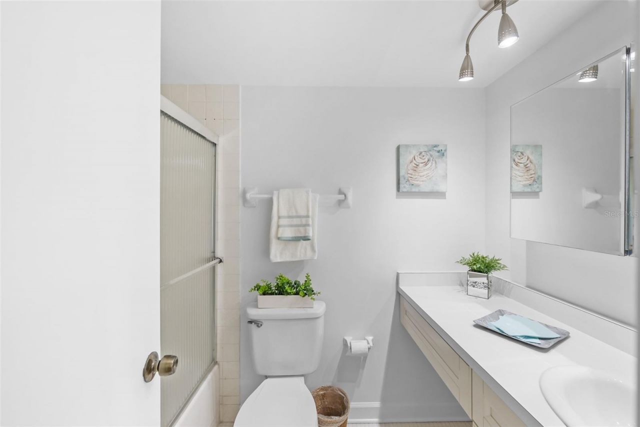 5095 Bay Street Ne, Unit 114, Saint Petersburg, FL 33703 Photo