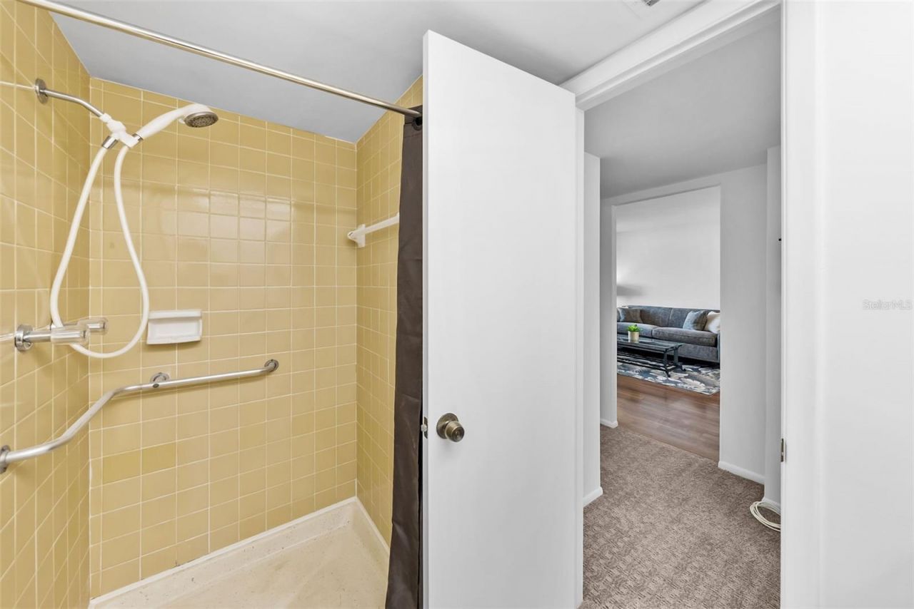 5095 Bay Street Ne, Unit 114, Saint Petersburg, FL 33703 Photo