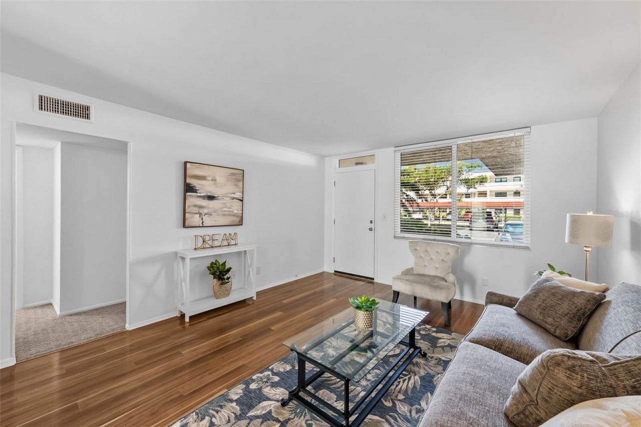 5095 Bay Street Ne, Unit 114, Saint Petersburg, FL 33703 Photo